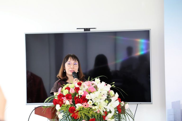 1640847023101373ijNR.jpeg 尊龙凯时 医药集团总裁宋青女士-768x512.jpeg